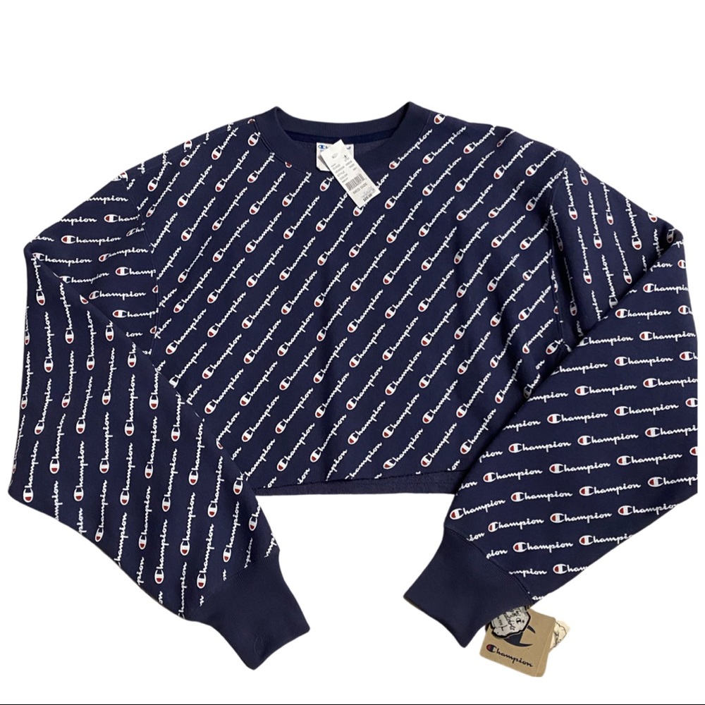 BRAND NEW oversized size Medium Champion cropped sweater